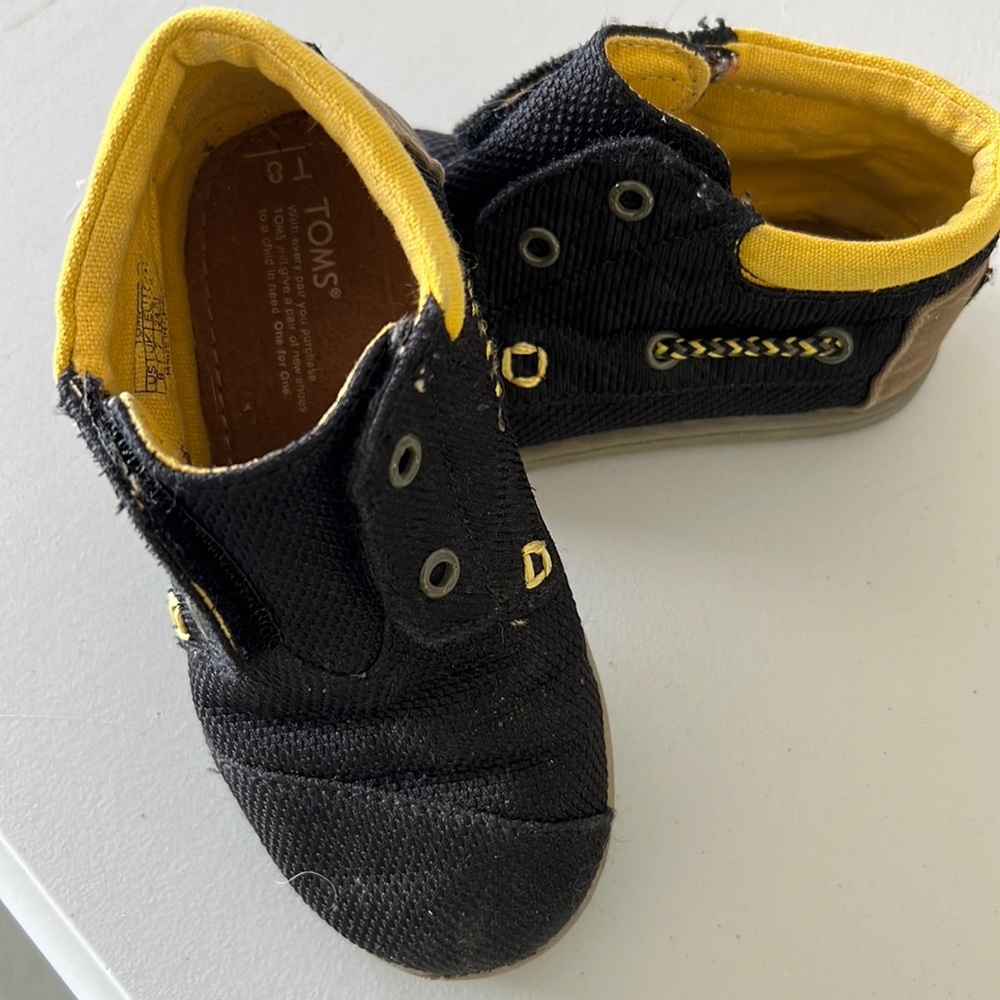 Toms high tops